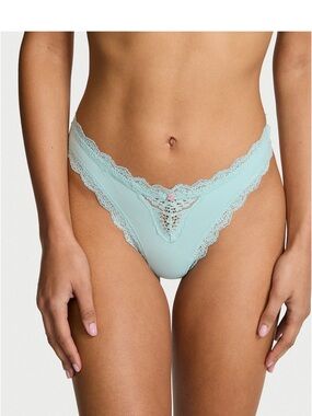 Victoria’s Scret Dream Angels Lace Trim Brazilian Panty